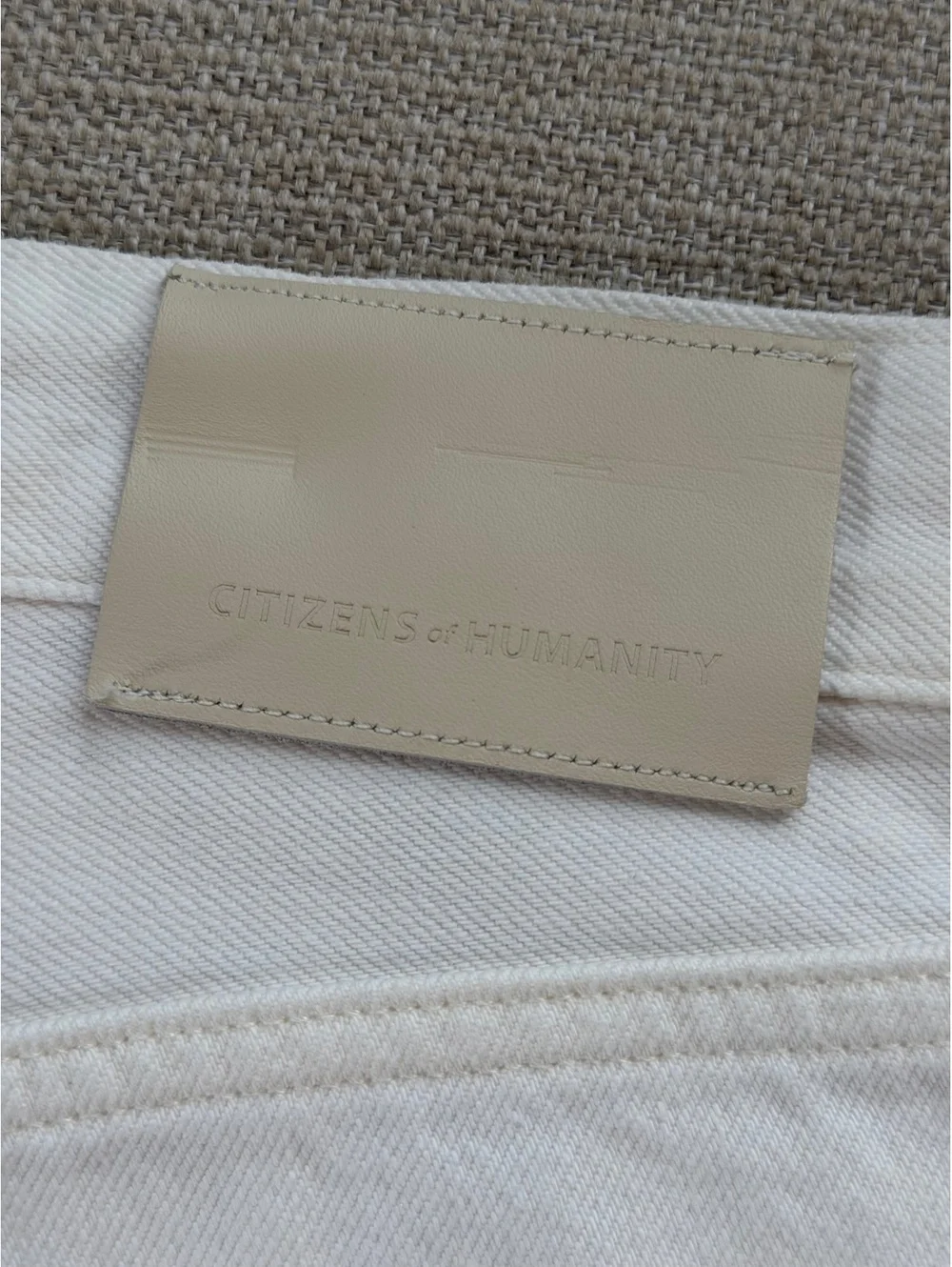 Citizens of Humanity Ambrosio Distressed Bermuda White Shorts Women’s 24 NWOT